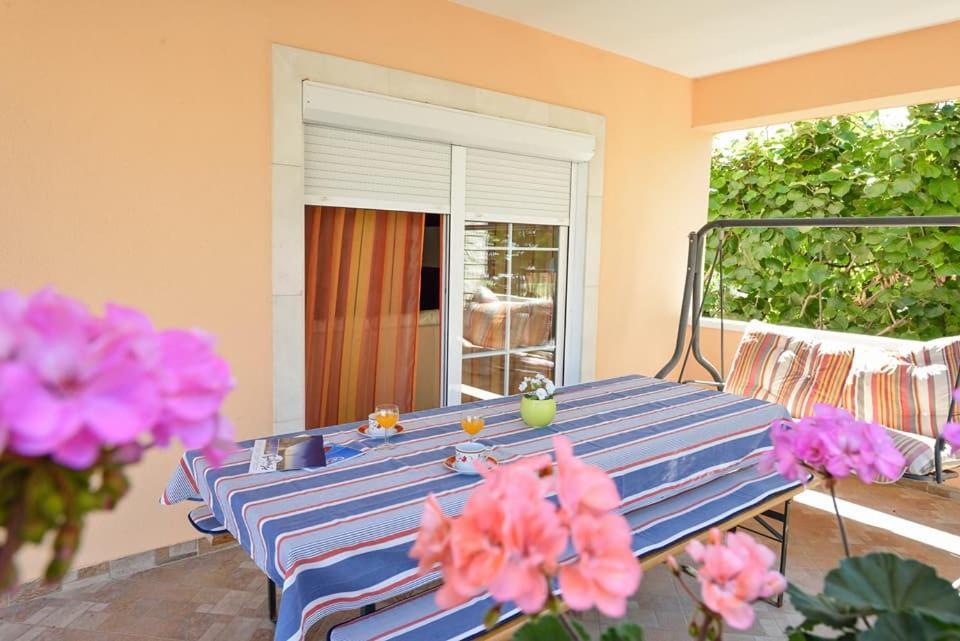 Sreca Apartment Near Beach With Bbq 比比涅 外观 照片