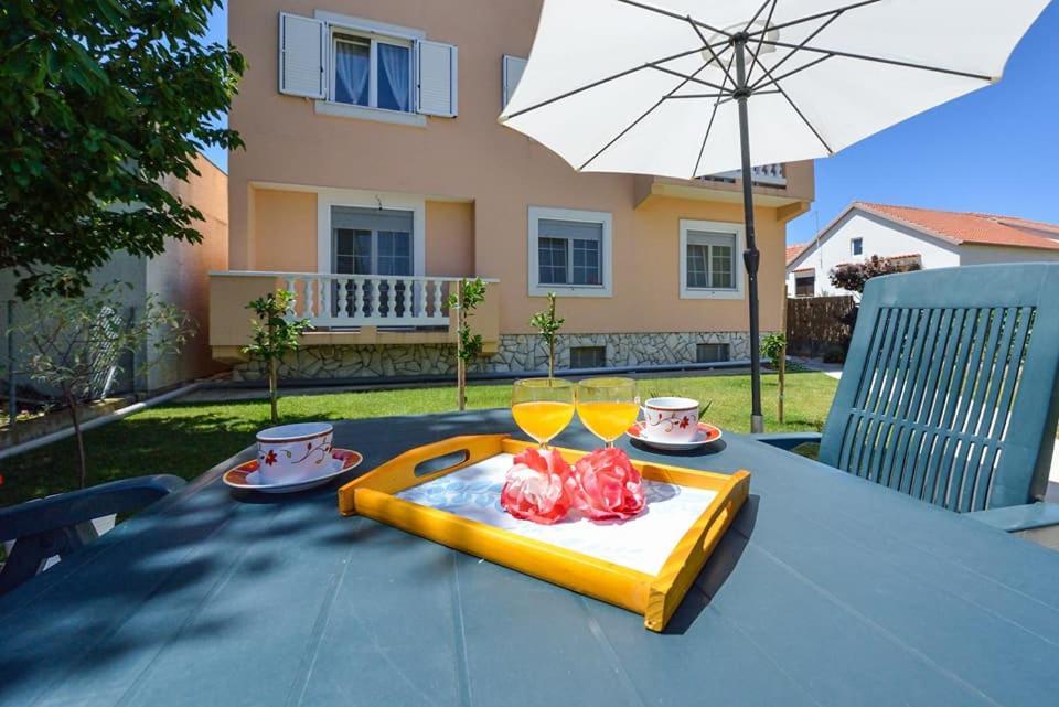 Sreca Apartment Near Beach With Bbq 比比涅 外观 照片