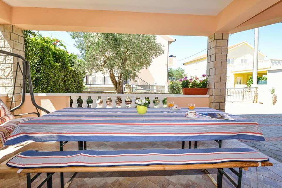 Sreca Apartment Near Beach With Bbq 比比涅 外观 照片