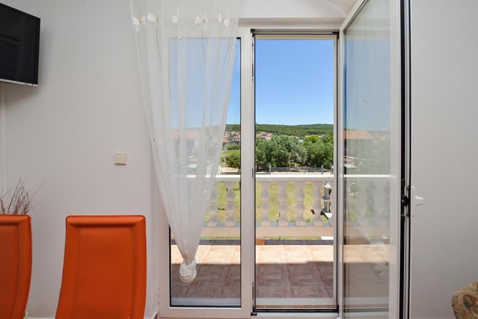 Sreca Apartment Near Beach With Bbq 比比涅 外观 照片